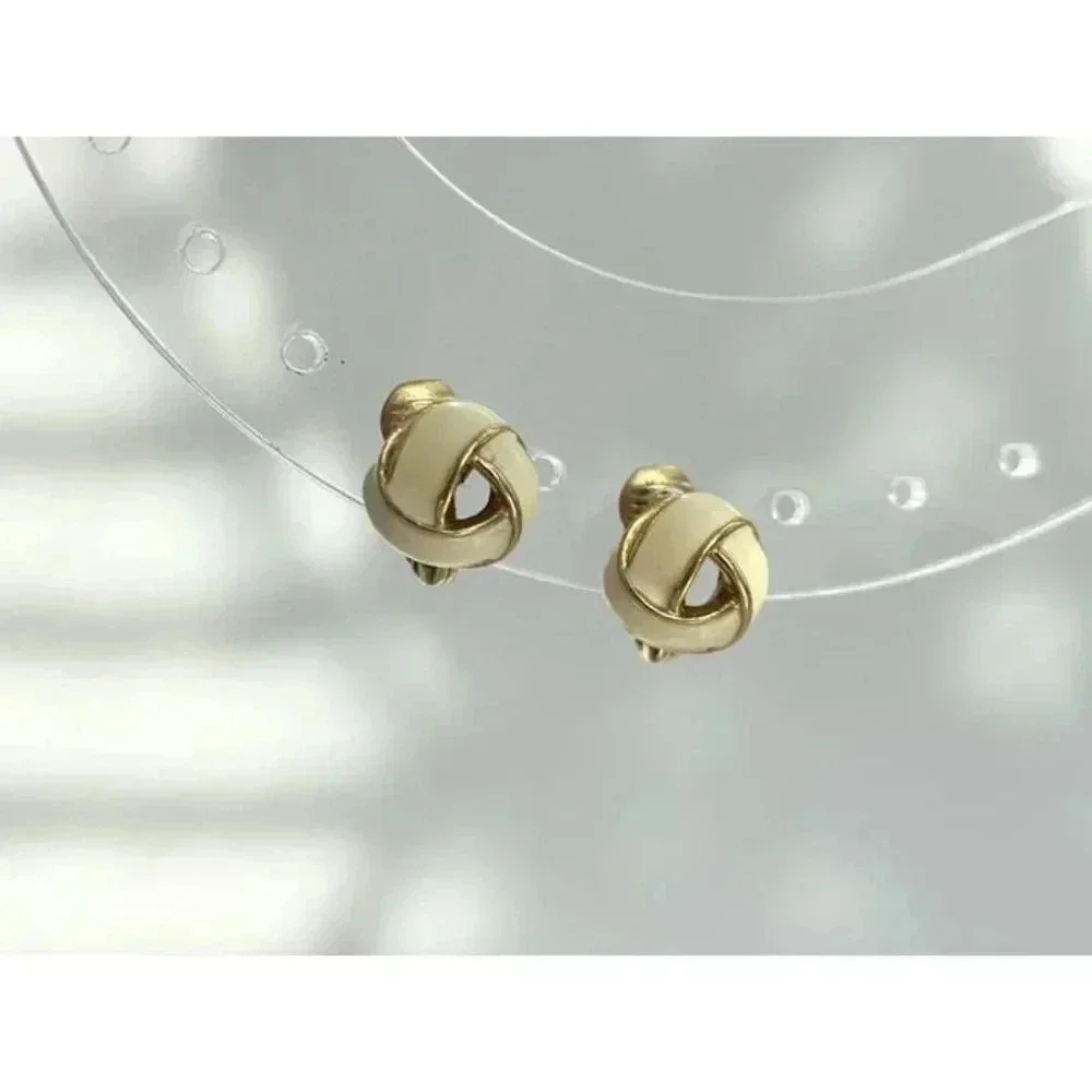 Vintage Ivory Enamel Braided Tiny Classy Monet Signed Clip On Stud Earrings - Picture 2 of 7